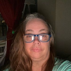 Meet your Posher, Liz